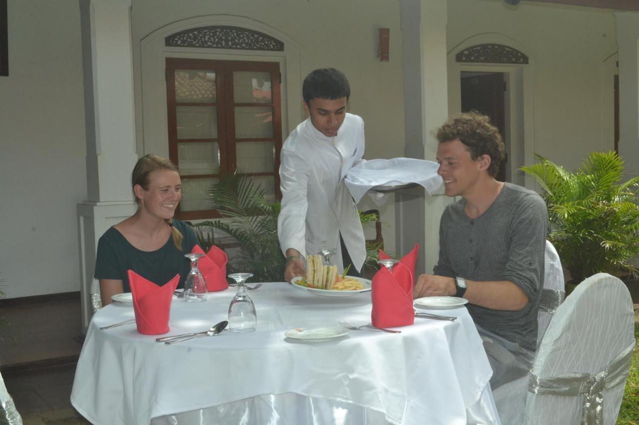 Rest House Matara Hotel Kültér fotó