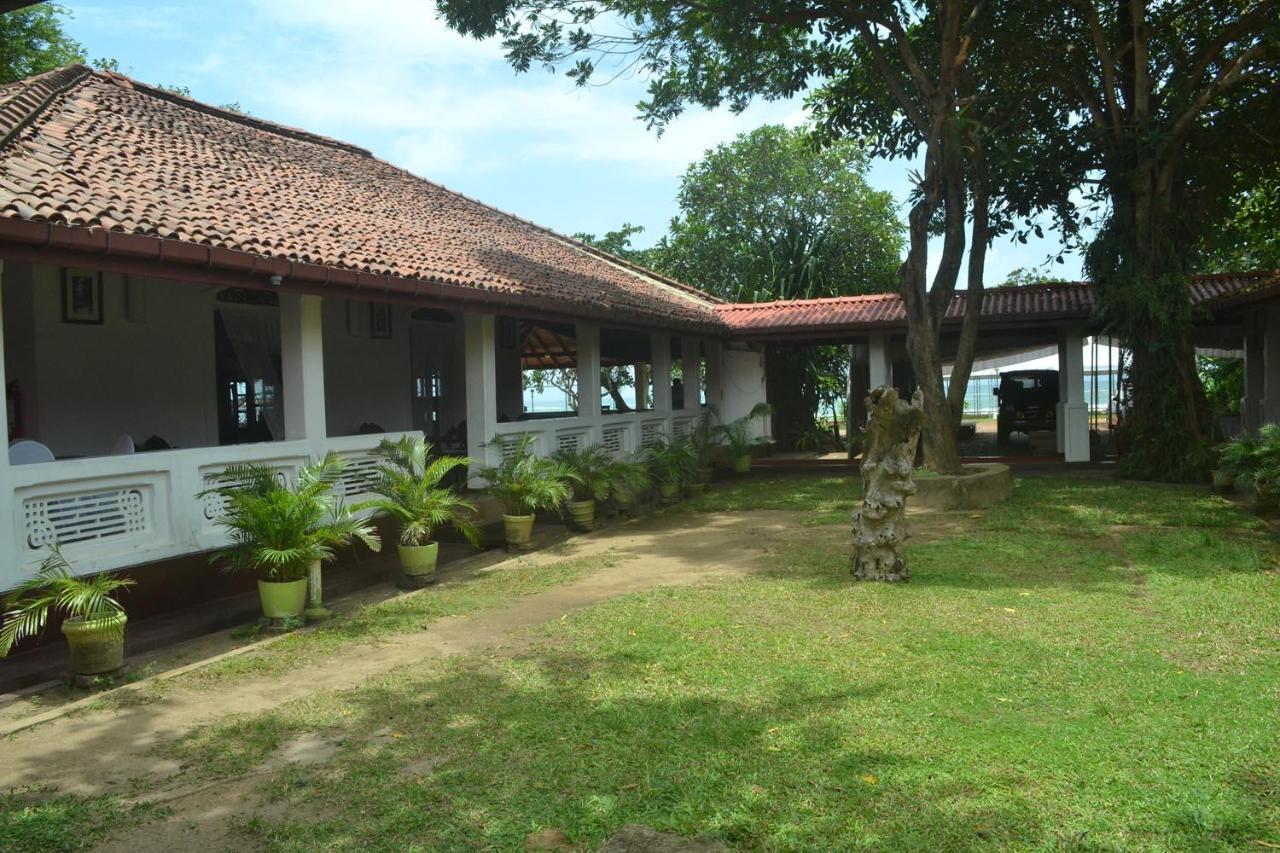 Rest House Matara Hotel Kültér fotó