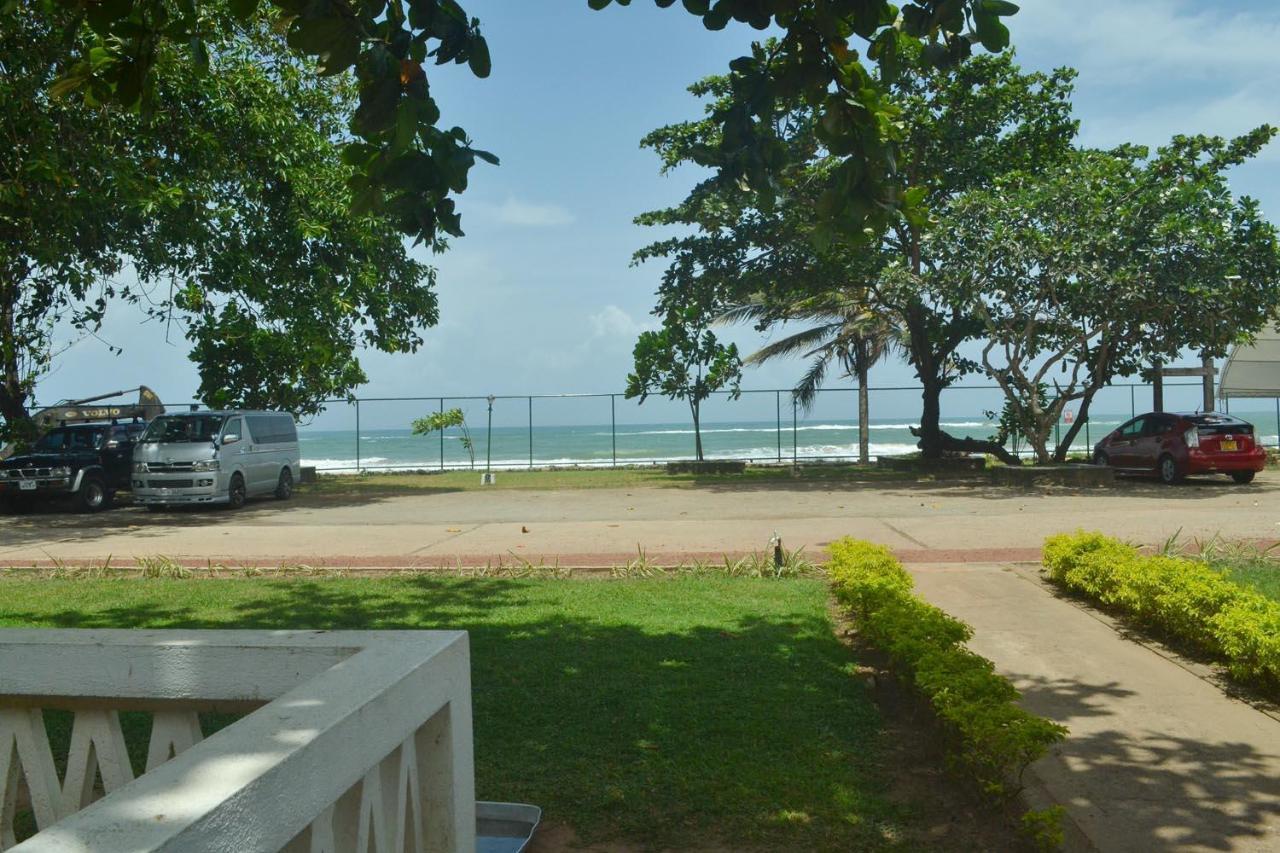 Rest House Matara Hotel Kültér fotó